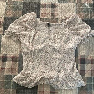 Floral Print/Side Ruffle Top Size 2x
